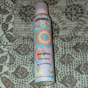 Amika Top Glass Shine Spray.